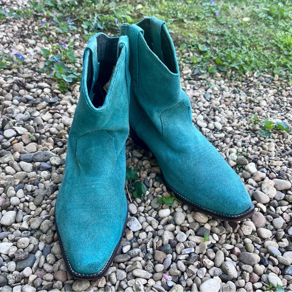 ROPER Turquoise Suede Leather Ankle Boots Newly Cleaned - Picture 2 of 12